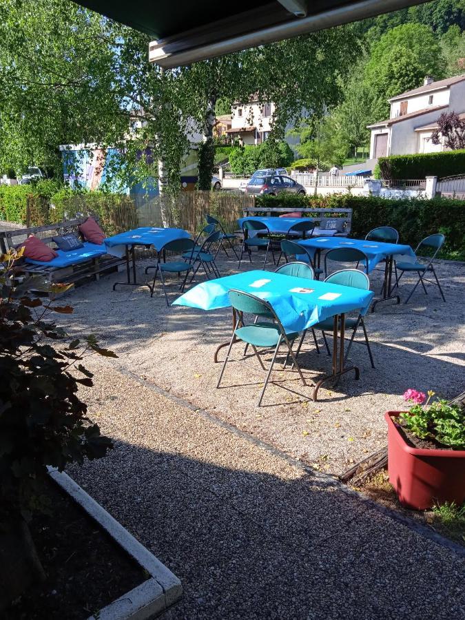 Hotel Restaurant Campanile Aurillac Exterior photo