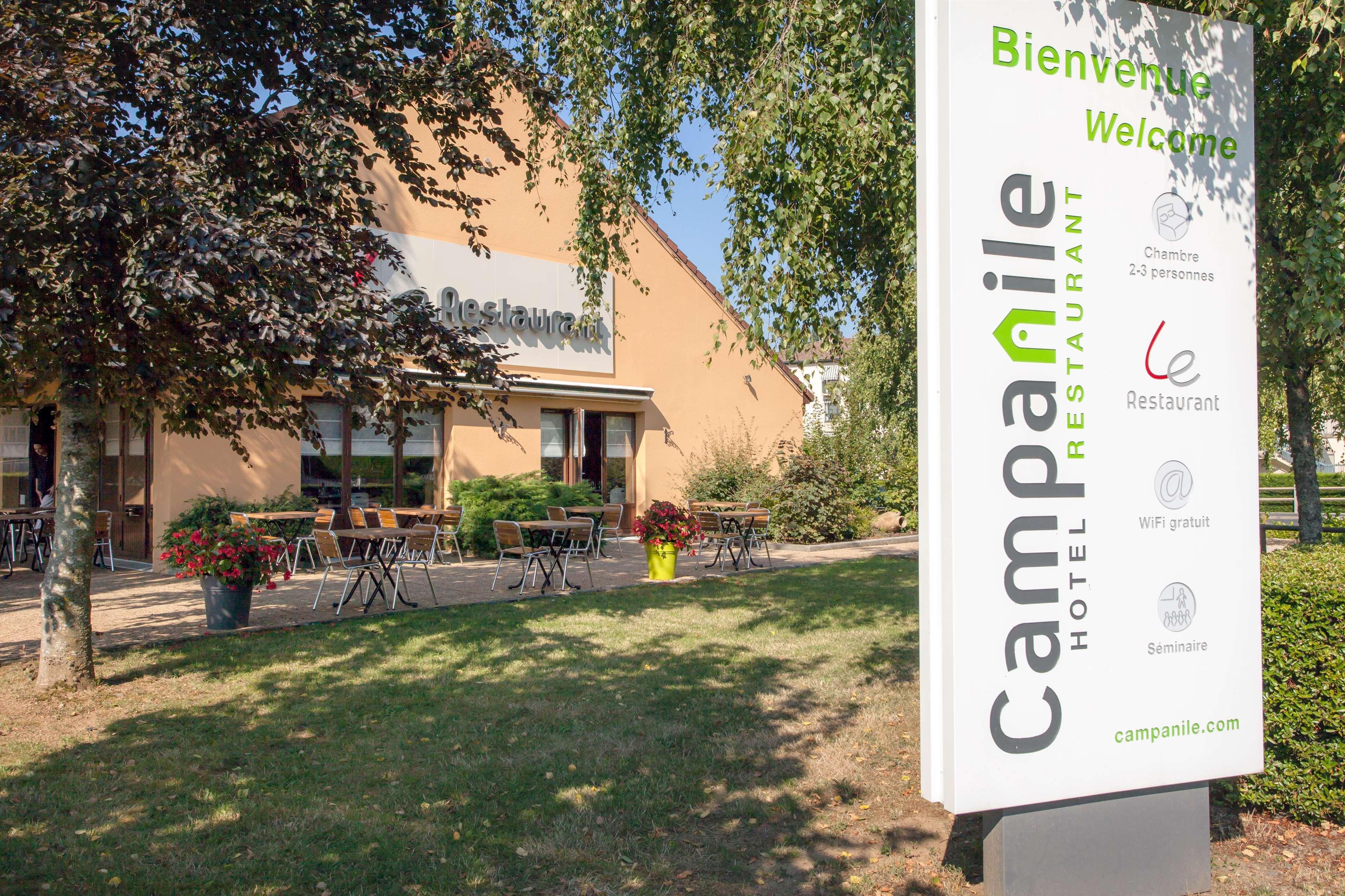 Hotel Restaurant Campanile Aurillac Exterior photo